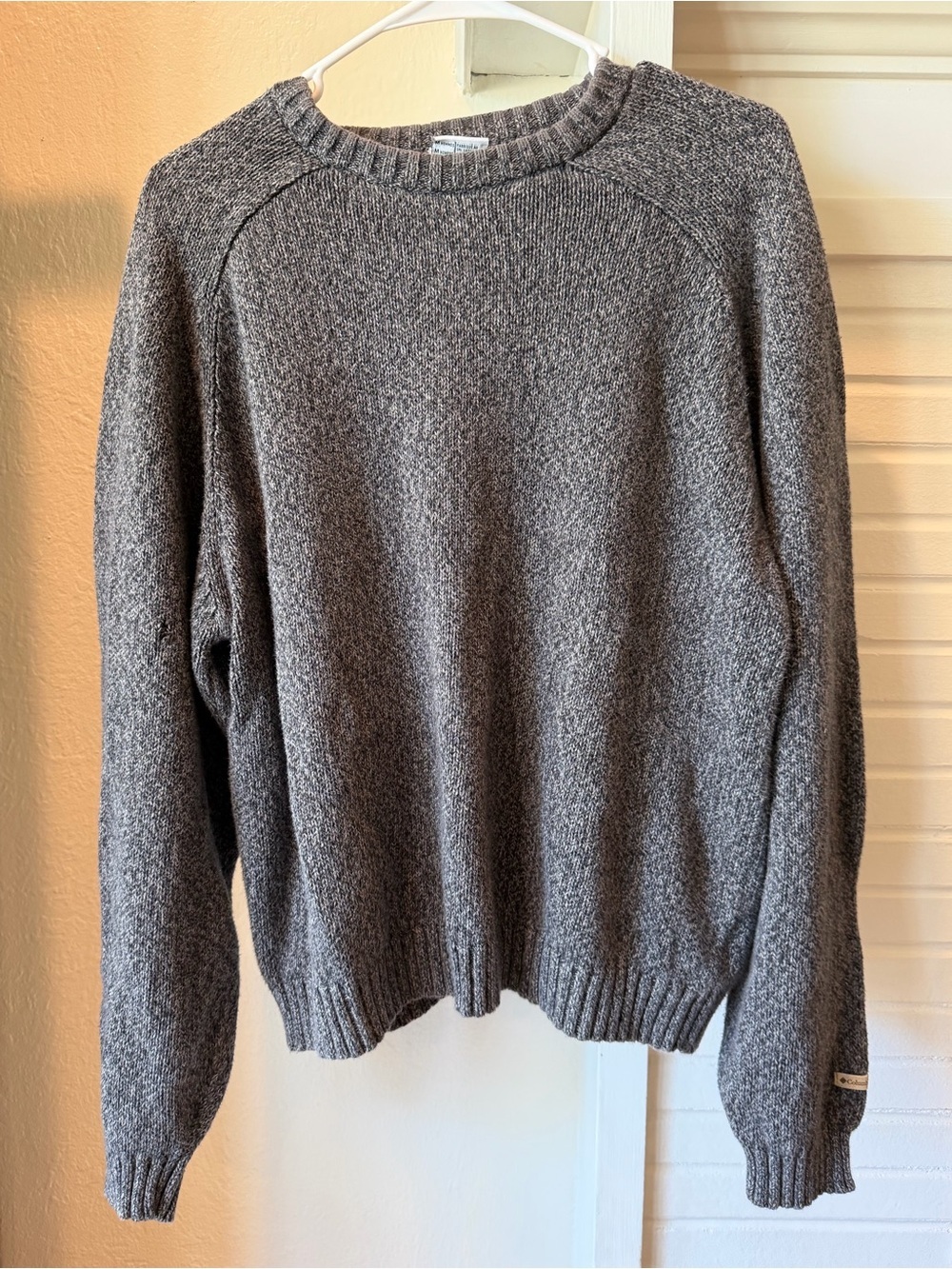 Columbia Men's Crewneck Sweater in Charcoal Gray